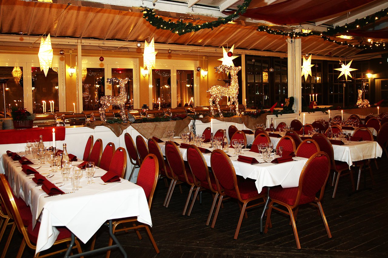 Lassemaja Restaurang Julbord 2025 Rayna Othilie