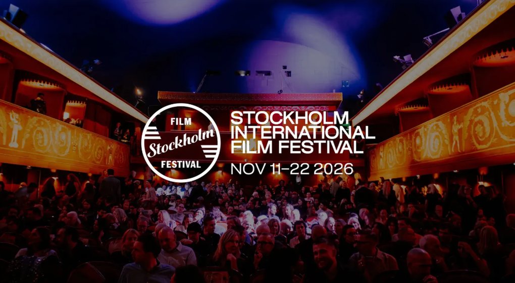 Bilden visar en fullsatt publik i en biograf under Stockholm International Film Festival med datumet 11-22 november 2026.