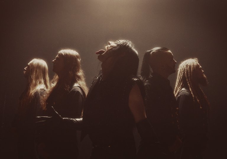 De fem medlemmarna i metalbandet Avatar.