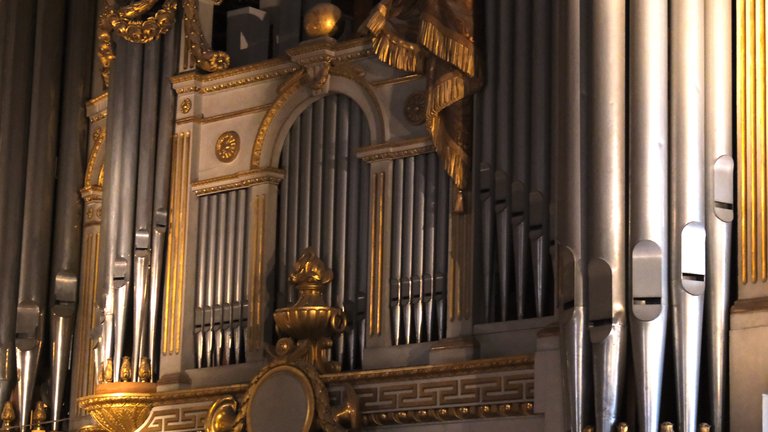 Bach goes light
