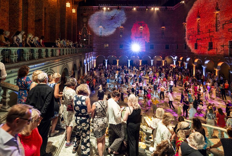 Danshuset – dance evenings in the City Hall