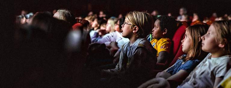 film 58610229_653460995097393_1160232513902215168_n.jpg