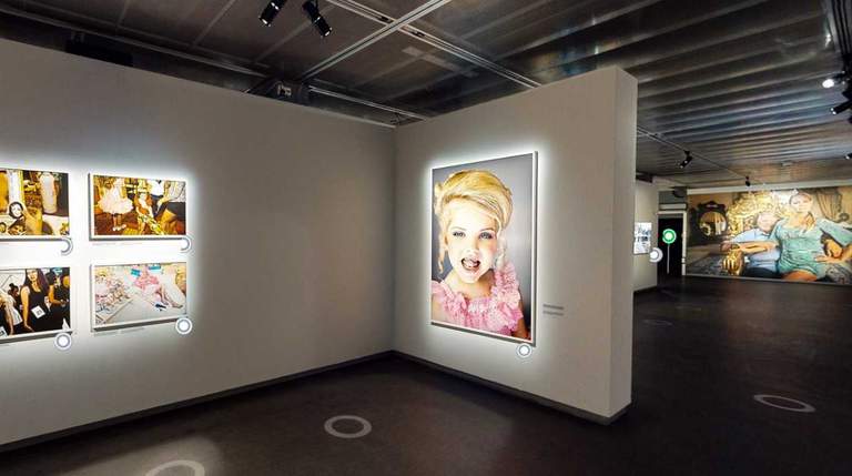 En utställningsinteriör på Fotografiska