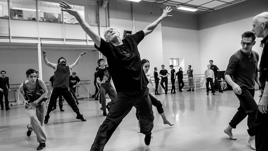 meet-the-choreographer[1].jpg