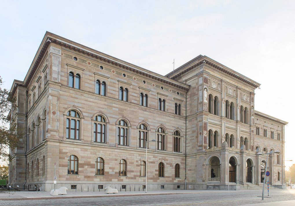 Exteriörbild på Nationalmuseum.