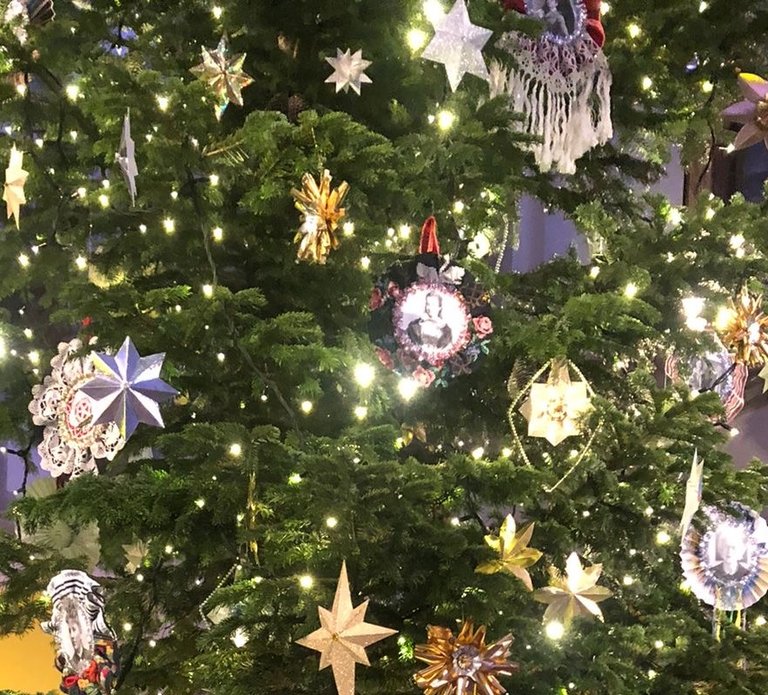 Julgran på Nordiska.JPG