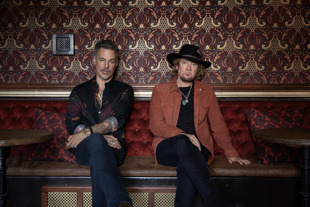 Adrian Smith and Richie Kotzen.