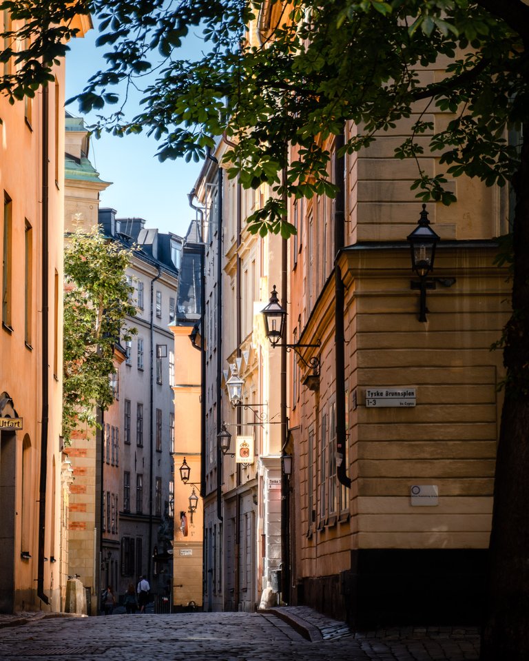 The street of Svartmangatan in Stockholm's old town, Gamla Stan, on a summer day.