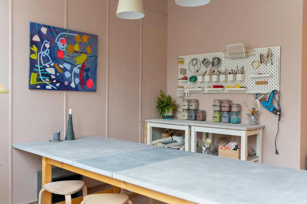 Try Pottery and Throwing at Studio Kransen (90 min)